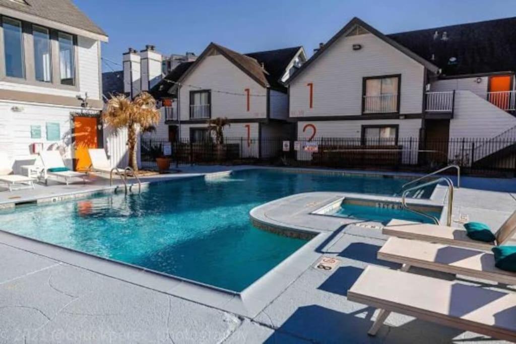 Lux Suite /King Bed /Free Parking/Pool/First Floor 休斯敦 外观 照片